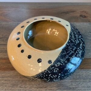 Studio Pottery Vase Planter Signed DM 3/99 Round Green Grey OOAK Handmade